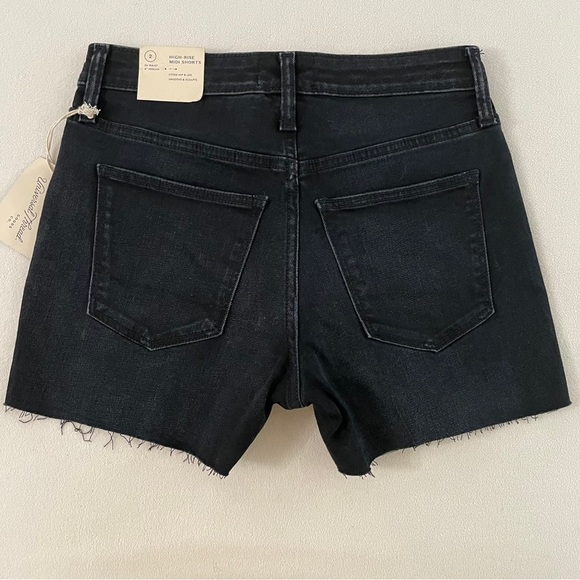 Universal Thread High Rise Short - Picture 4 of 10